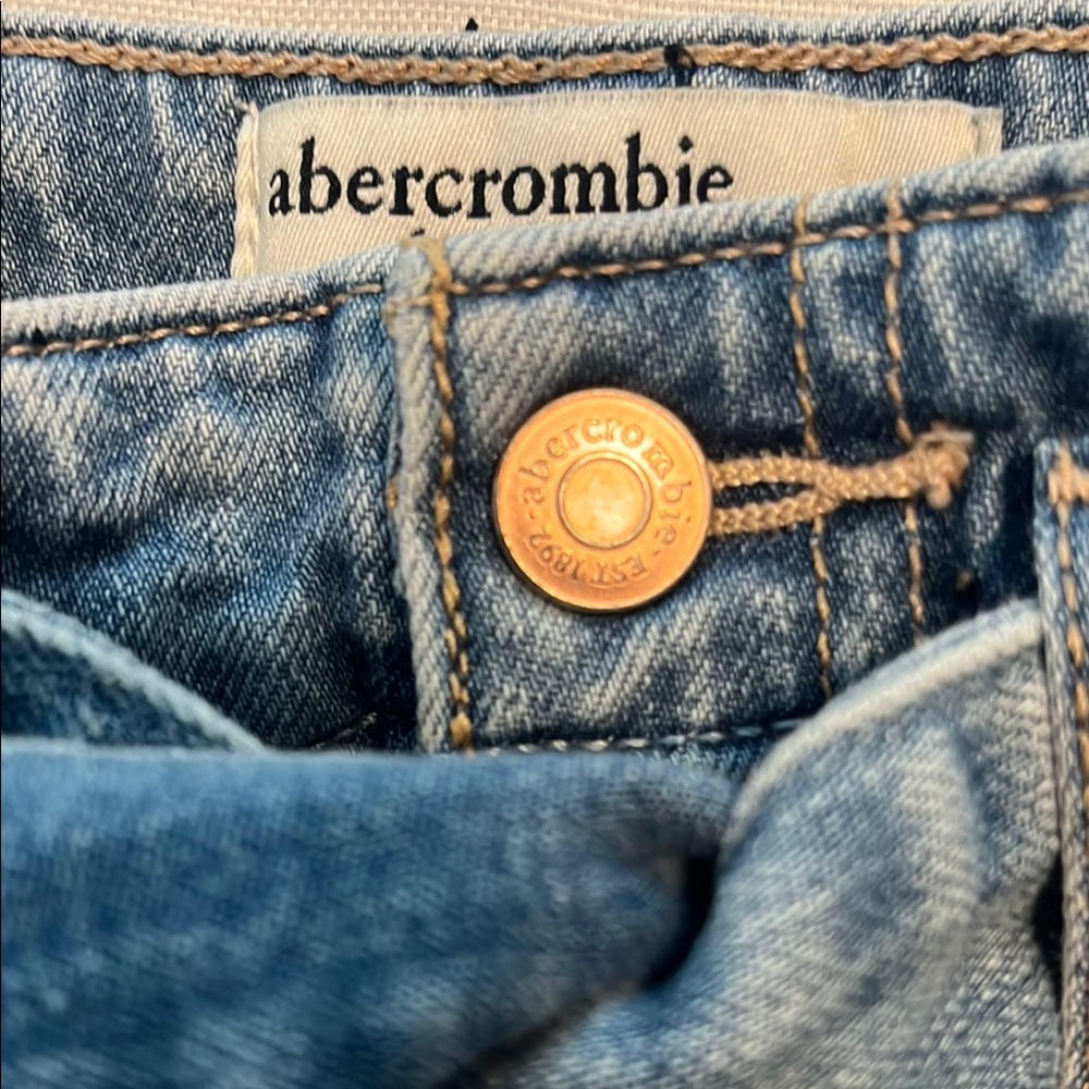 Abercrombie Kids Girls Blue Jean Shorts with Cuffed Hem - Picture 3 of 6
